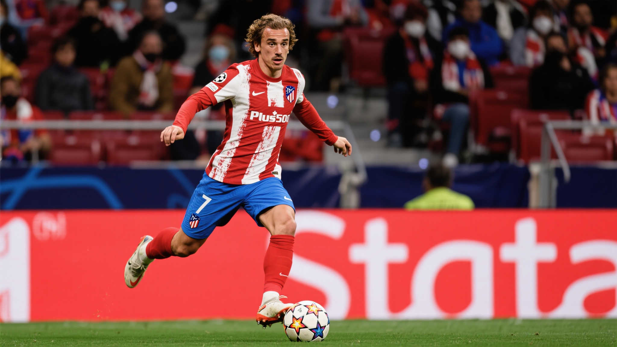 西蒙尼:肩负晋级使命而战,寄望格列兹曼闪耀发挥 作为马德里竞技阵中的闪耀明星之一,安托万·格列兹曼